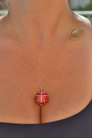 Kırmızı Uğur Böceği Gold Detaylı Kolye